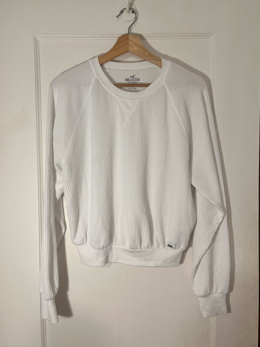 HOLLISTER White Waffle-Knit Sweater